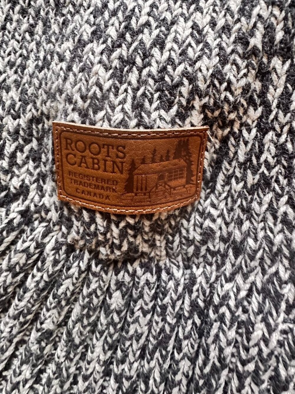 AUTHENTIC Roots Cabin Cardigan Sweater - Size XS/S New! - Picture 4 of 6